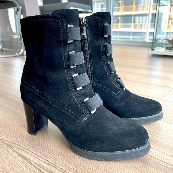 BLONDO - Reilly Waterproof Black Suede Boots - Picture 2 of 11